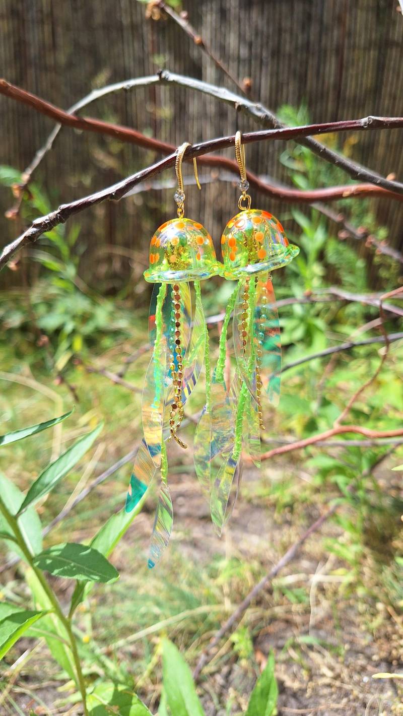 Green Jelly Ohrstecker Messing Zirkon Tentakel, Qualle, Kunstharz, Durchsichtig, Glänzend, Grün, Metallic, Leicht, Festival, Mermaid von mysupermood