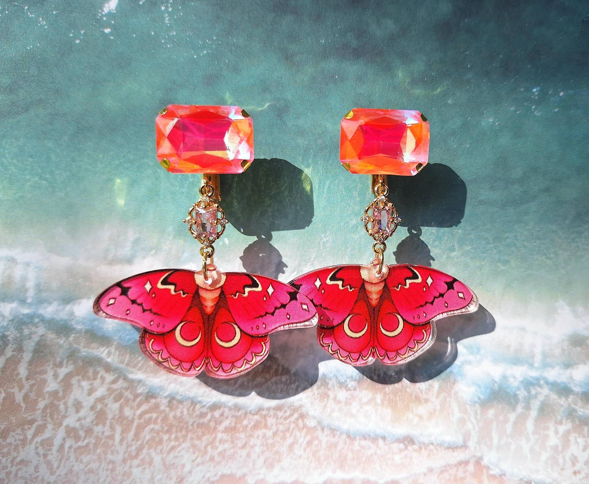 Guava Ohrclips Vergoldet Mit Geschliffenen Glasstein Pink, Leicht, Festival, Sommerlich, Falter, Insekt, Acryl von mysupermood