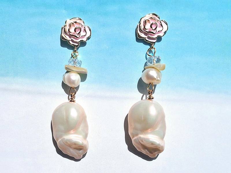 Mom Ohrstecker Rose Vergoldet 14Karat, Echte Perle Und Tolle Imitation Baroque Perle, Leicht Schimmernd, Perlmutt, Muttertag von mysupermood