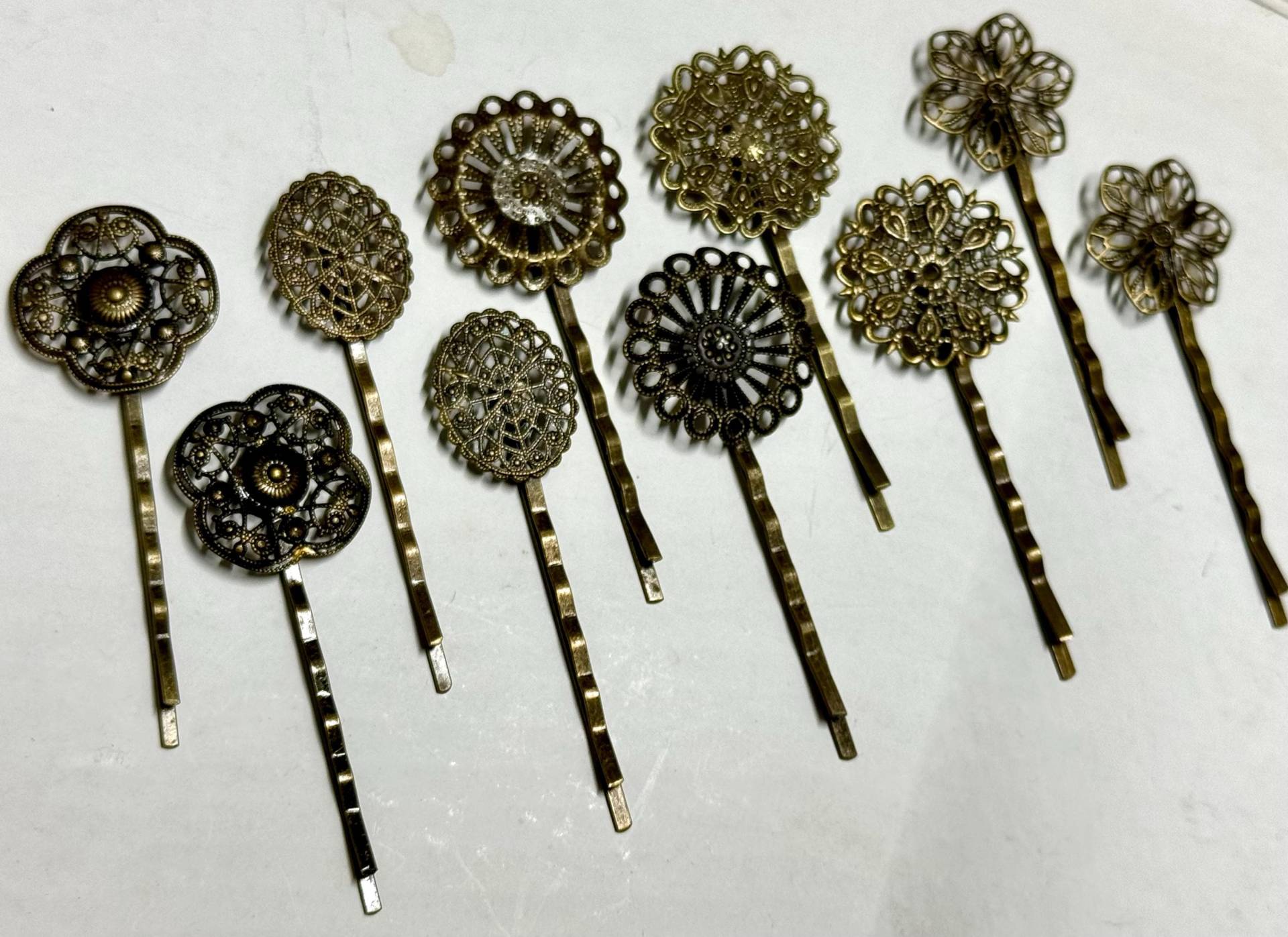 10 Stück Haar Bobby Pin Rohlinge, Antike Bronze Blume Filigrane Haarnadeln, Haarspange, Haarrohling von mytasu