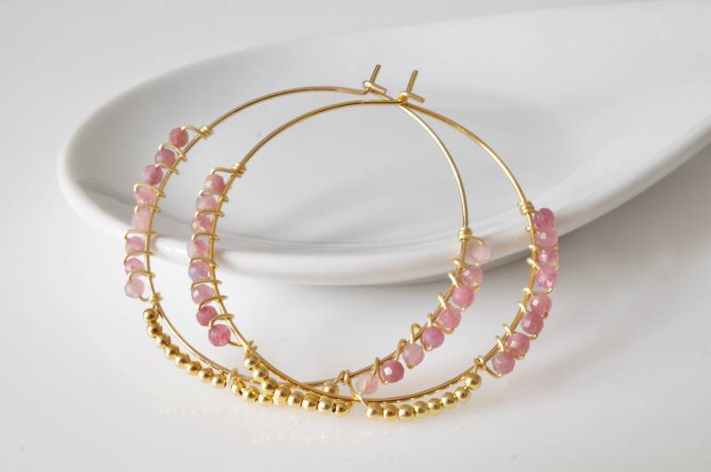 Creolen Wire Wrapping Morganite Rosa Edelsteine Handarbeit Filigran Messing Vergoldet Ohrringe Plättchen Edelstein Gold von myvenajwls