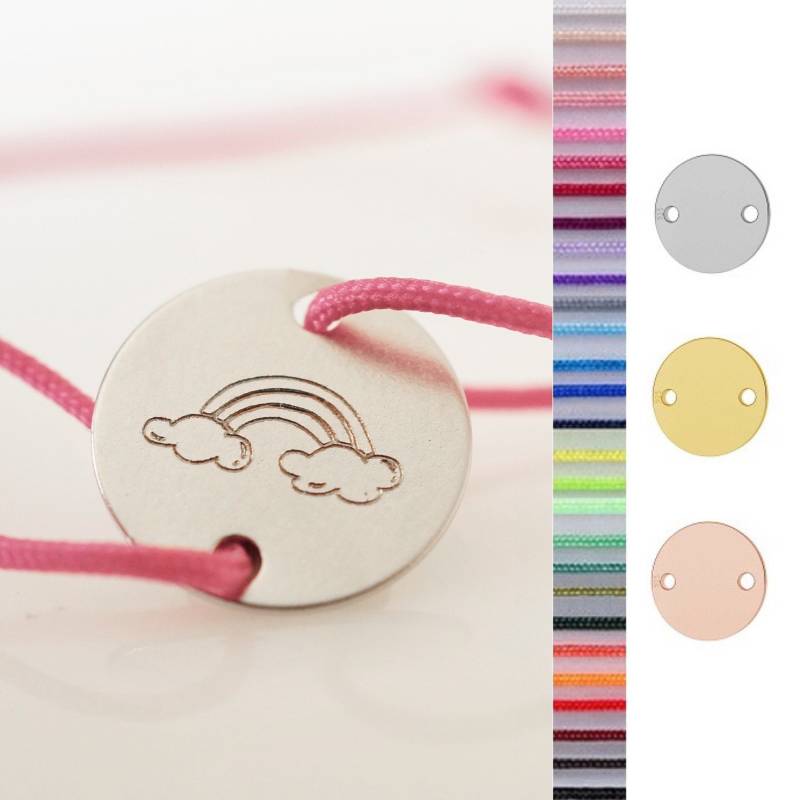 Regenbogen Armband Für Kinder Mädchen Geschenk Taufe Personalisierbar Gravur Nylon Gravurarmband Freundschaftsarmband Gravurplättchen von myvenajwls
