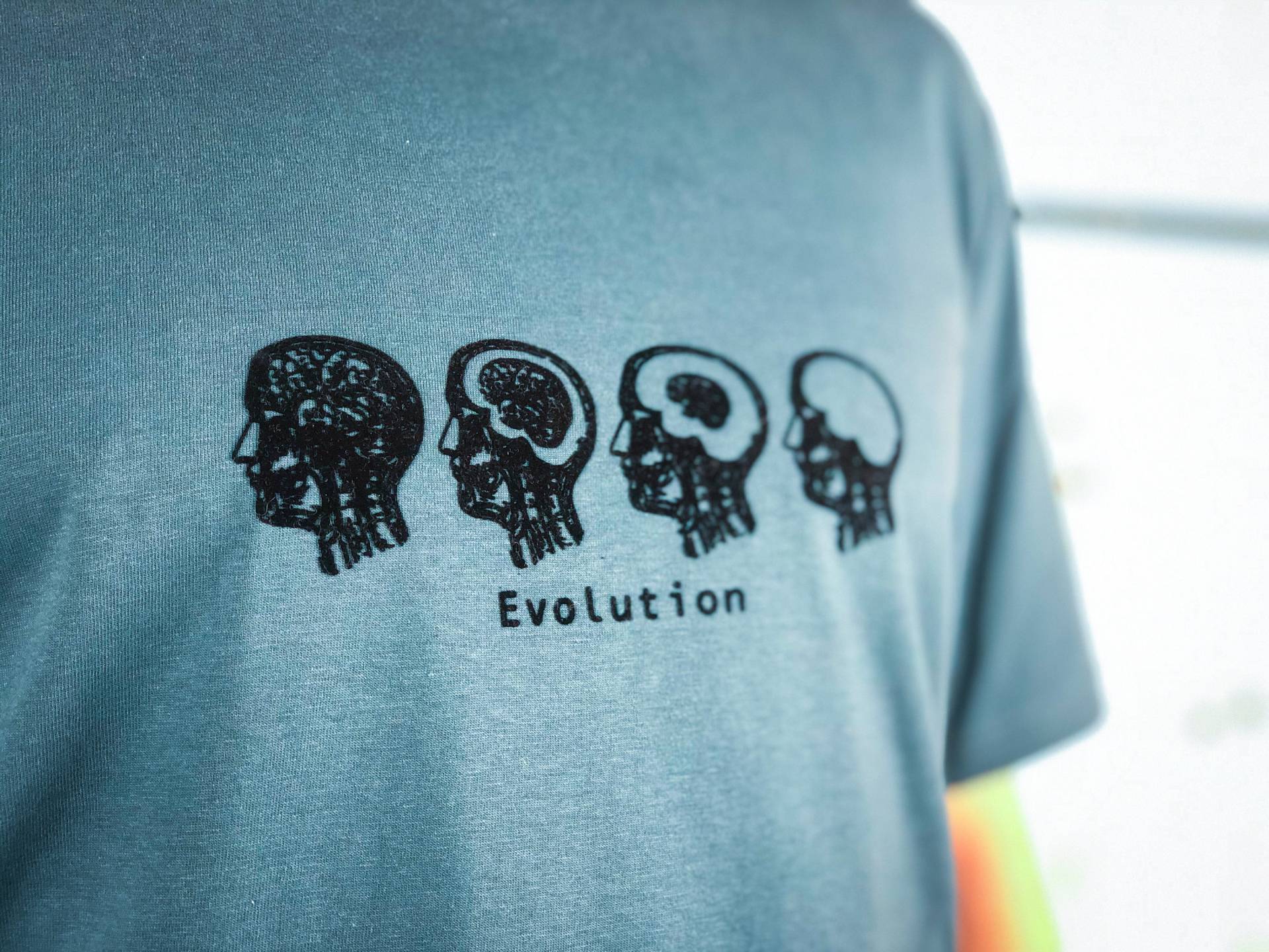 Evolution Männer T-Shirt Bio Shirt Petrol Blau Mit Lustigem Druck Motiv Aus Flock Gehirn Geschenk + Weitere Farben von naaknaak