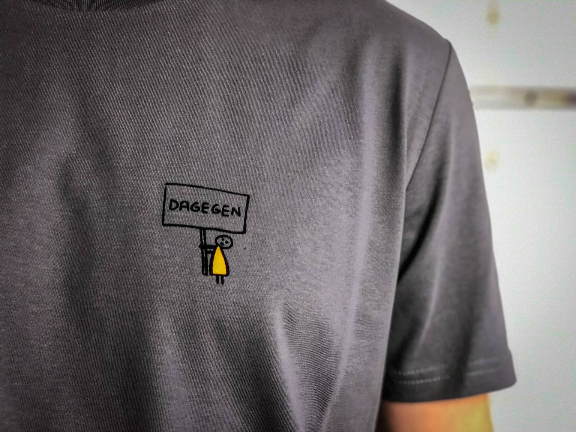 Männer T-Shirt Handy Dagegen Bio Shirt Demo Dunkelgrau Mit Lustigem Druck Spruch Motiv Aus Flock + Weitere Farben von naaknaak