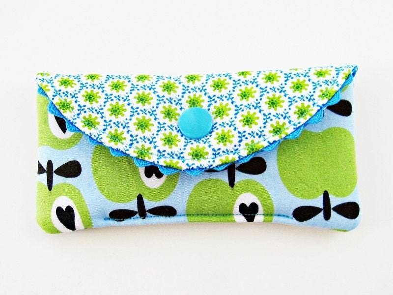 Pillentasche "Simply Apples' Türkis von nadelspinnereiwerk