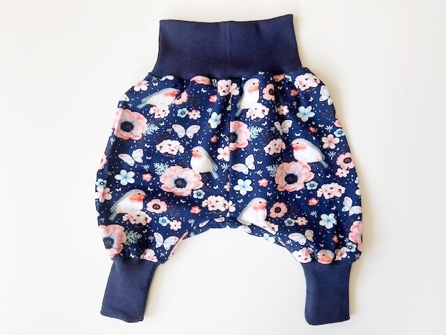 Pumphose "Rotkehlchen' Gr. 68/74 Dunkelblau Pumphose "Rotkehlchen' Gr. 68/74 Dunkelblau von nadelspinnereiwerk