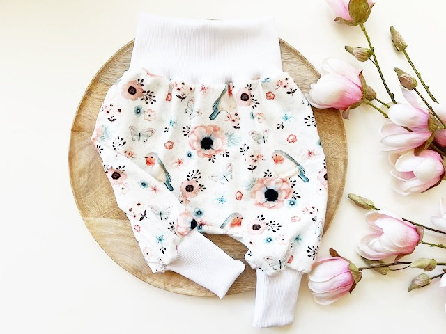 Pumphose "Rotkehlchen' Gr. 68/74 Weiß von nadelspinnereiwerk