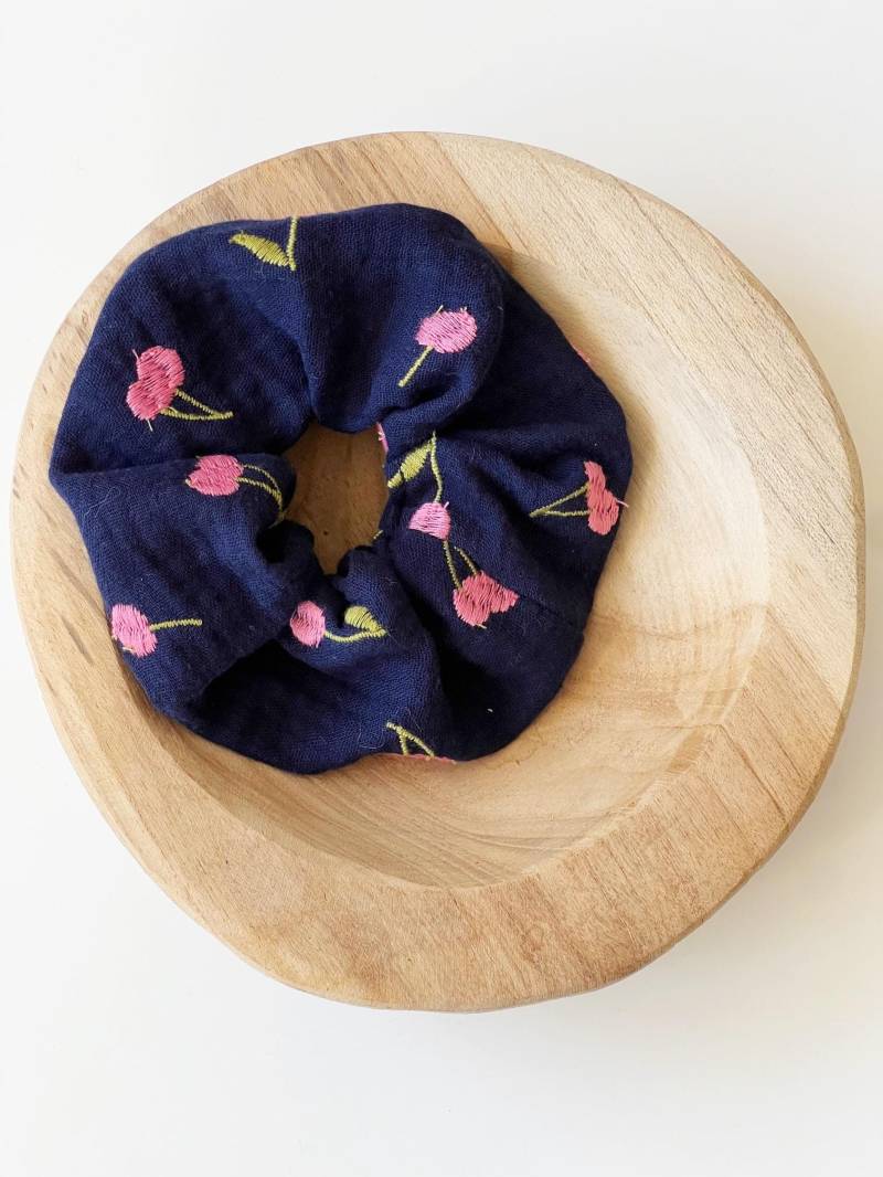 Scrunchie "Cherries' Haargummi Zopfgummi Doppellagig Stickerei Marine von nadelspinnereiwerk