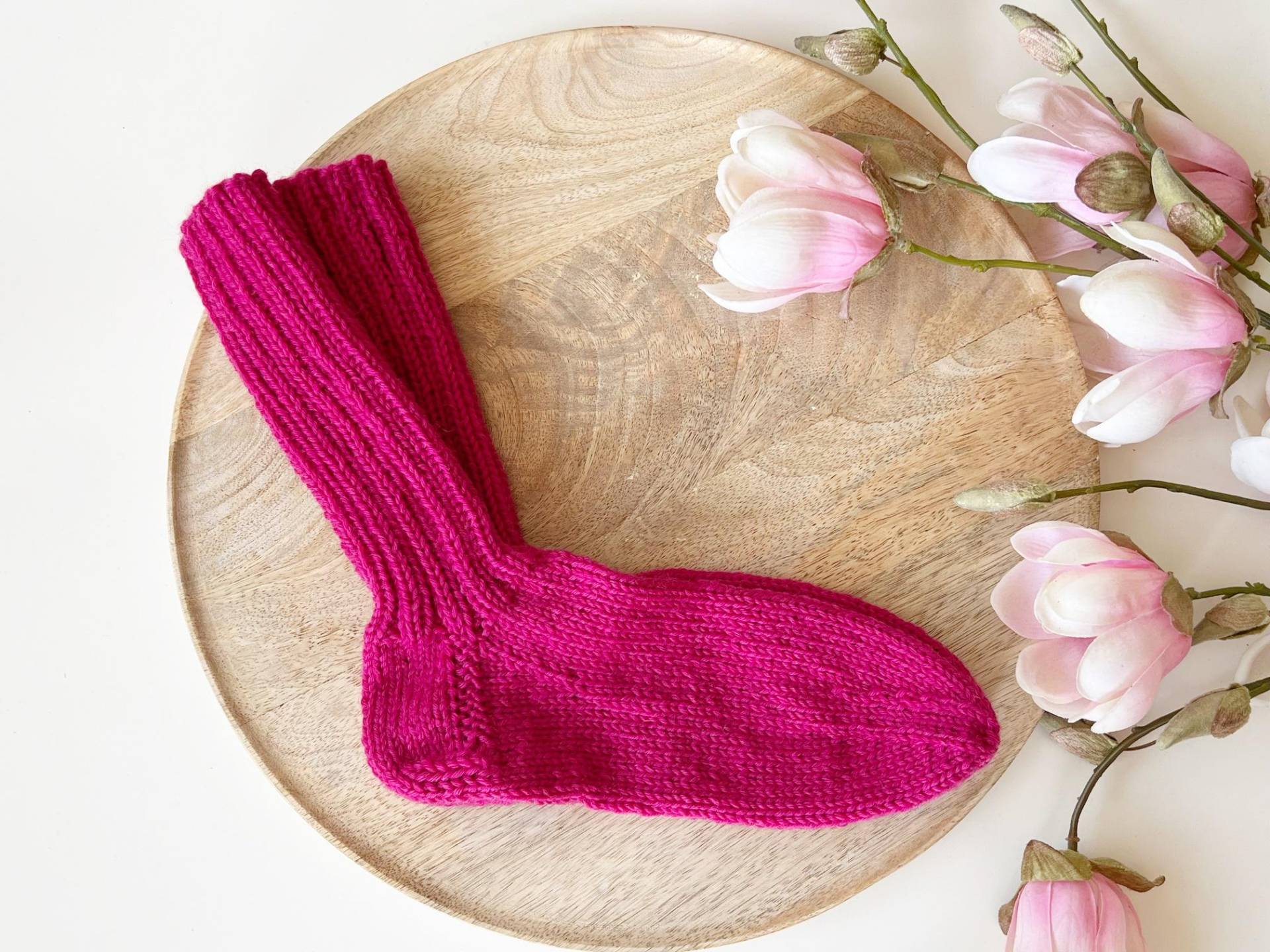 Socken 8-Fach "Fuchsia' Kinder Erwachsene Handgestrickt Größe Wählbar von nadelspinnereiwerk