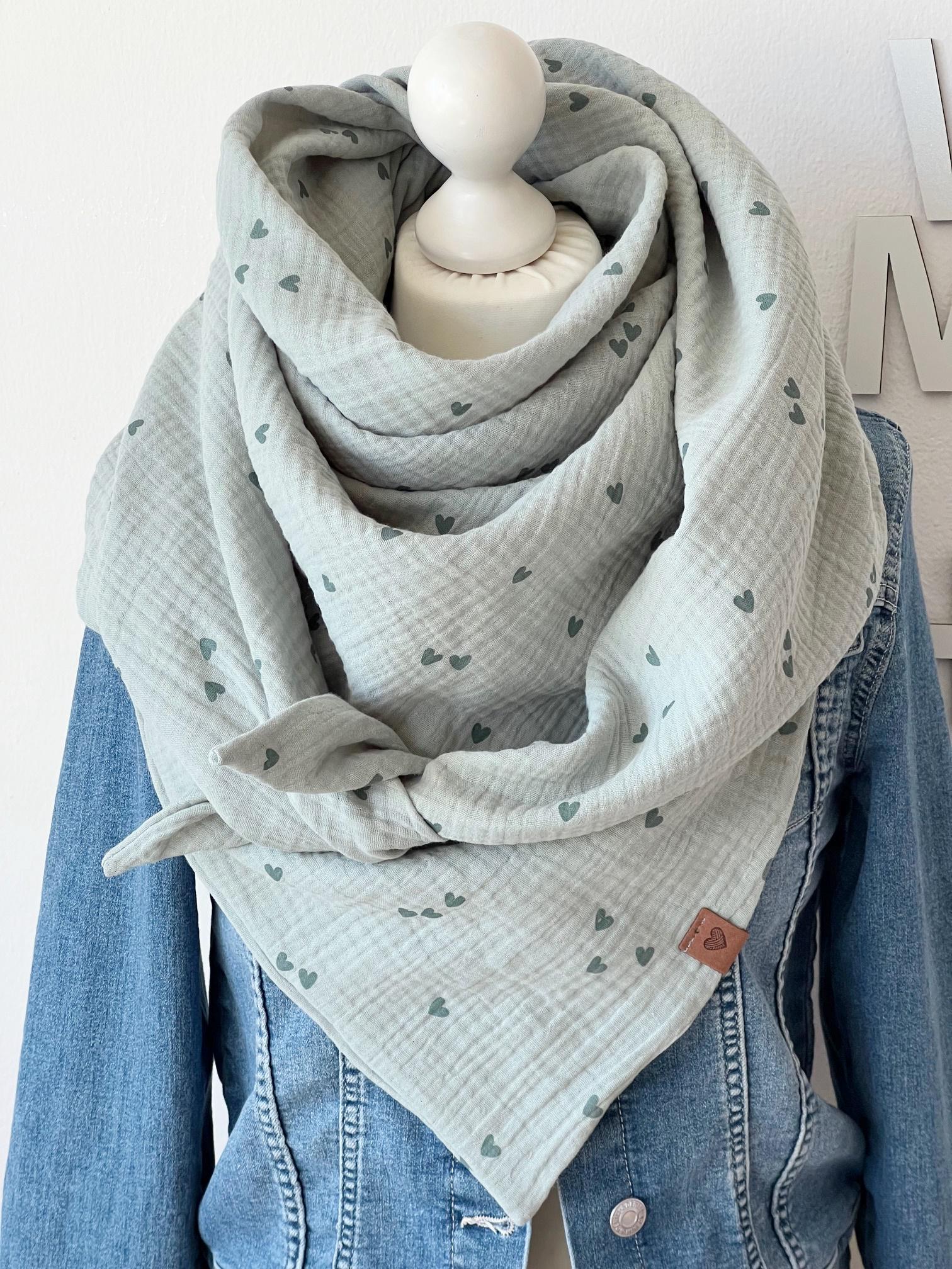 xxl Musselin Tuch "Small Hearts' Erwachsene Dreieckstuch Doppellagig Halstuch Nil xxl Musselin Tuch "Small Hearts' Erwachsene Dreieckstuch Doppellagig Halstuch Nil von nadelspinnereiwerk