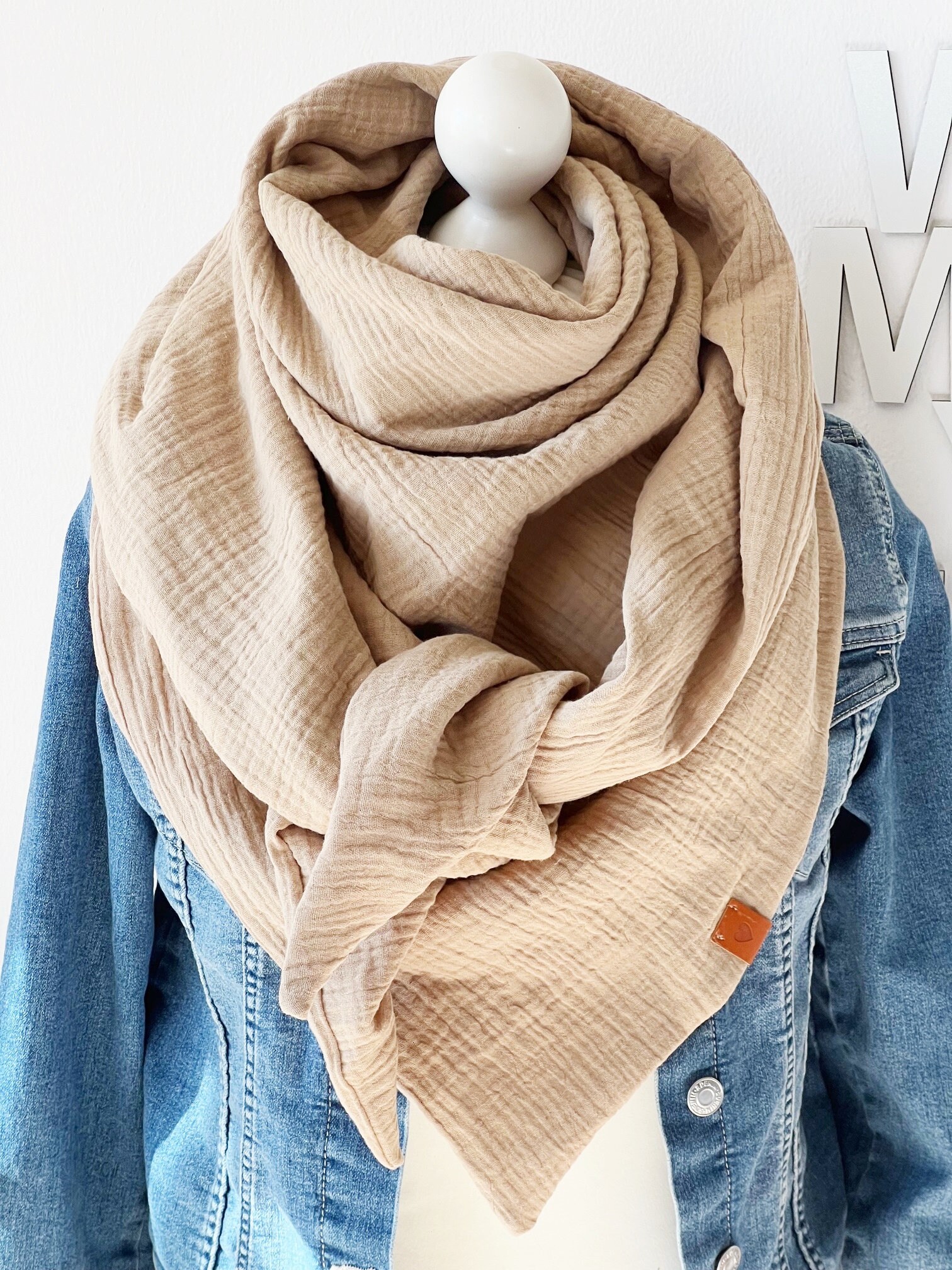 xxl Musselin Tuch "Uni' Erwachsene Dreieckstuch Doppellagig Halstuch Bio Beige xxl Musselin Tuch "Uni' Erwachsene Dreieckstuch Doppellagig Halstuch Bio Beige von nadelspinnereiwerk