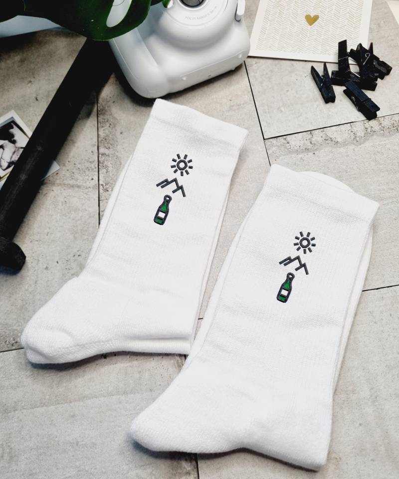Gestickte Sportsocken, Socken, Personalisierte Tennsissocken Bergliebe, Statement Mountain, Bier Und Berge von nadinebrandingdesign
