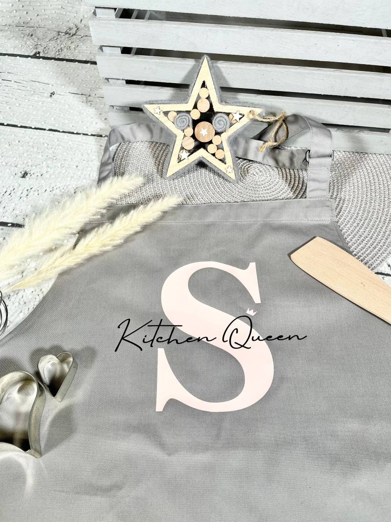 Geschenk Schürze Kochschürze Grillschürze Personalisiert Kitchen Queen von naehdesigns