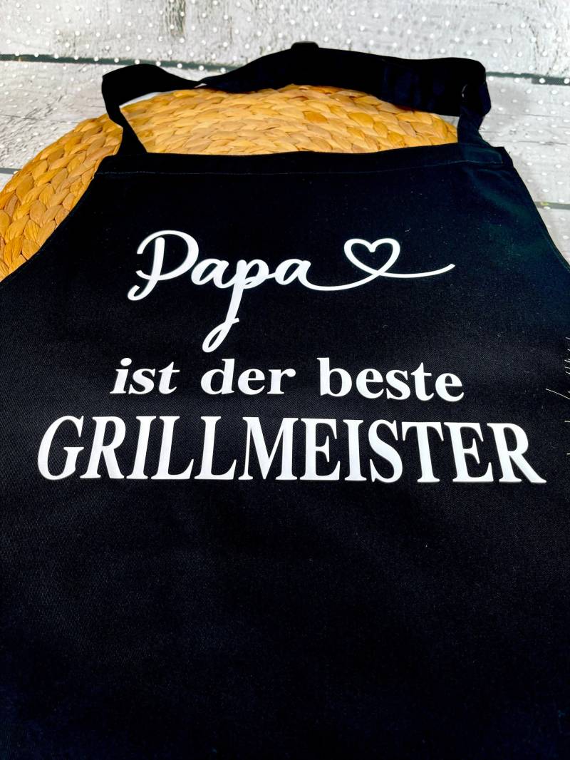 Geschenk Schürze Kochschürze Grillschürze Personalisiert Papa Ist Der Beste Grillmeister von naehdesigns