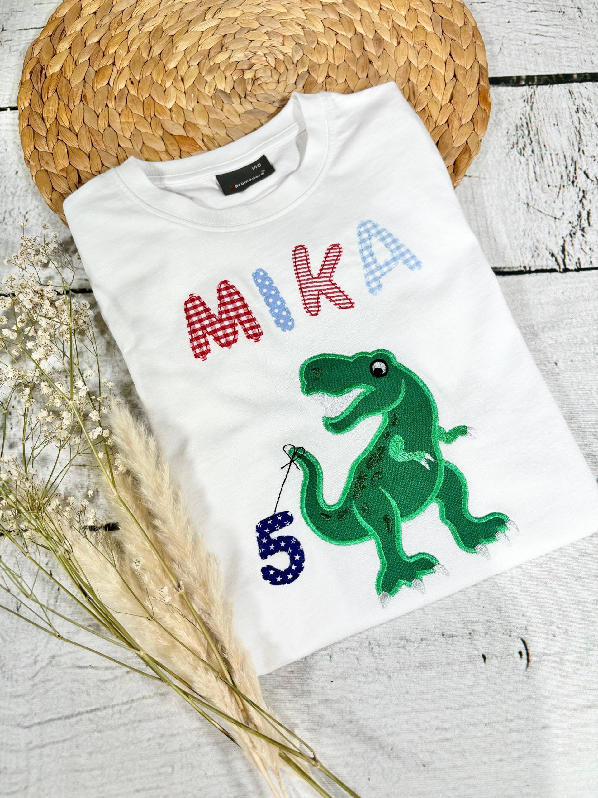 Jungen Geburtstagsshirt Dino Dinosaurier Mit Zahl Personalisiert von naehdesigns