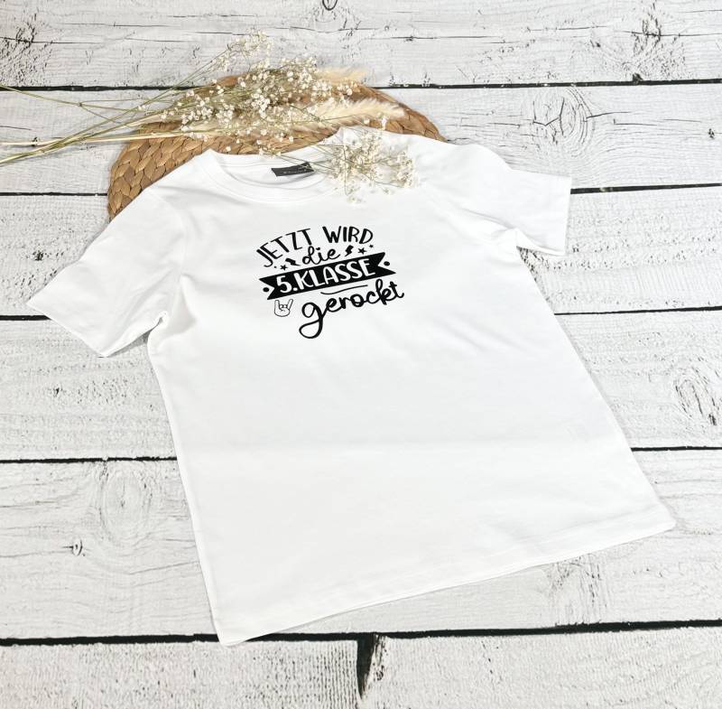 T-Shirt Jetzt Wird Die 5. Klasse Gerockt - Mittelstufe Oberstufe Weiterführende Schule von naehdesigns