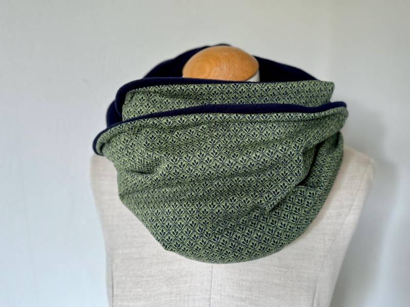 Loop Loopschal Schal Schlauchschal Wendeschal Baumwolle Blau Ornament Grün Strick Fleece Winter Warm Marine von naehkombinat