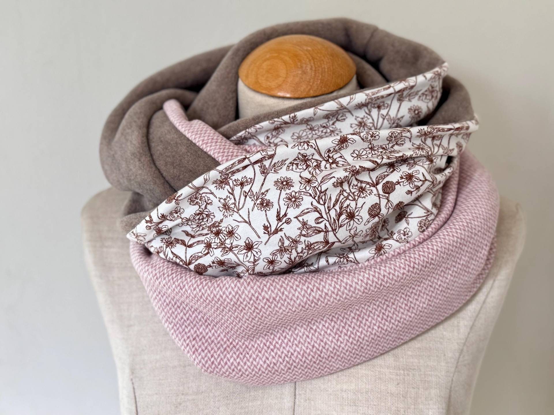 Loop Loopschal Schal Schlauchschal Wendeschal Baumwolle Rosa Beige Braun Jersey Loop Loopschal Schal Schlauchschal Wendeschal Baumwolle Rosa Beige Braun Jersey von naehkombinat