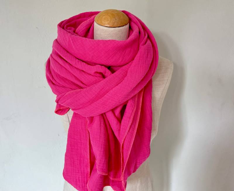 Musselintuch Quadrat Xxl Wickelschal Loopschal Baumwolle Fuchsia Pink Neon Strandtuch Stola Sommertuch Dreieckstuch von naehkombinat