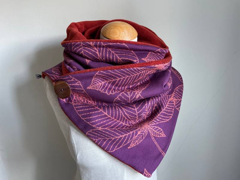Wickelschal Dreieckstuch Schal Knopfschal Loop Wendeschal Blätter Flieder Rost Orange Strickstoff Herbst Winter Fleece Jerseyschal von naehkombinat