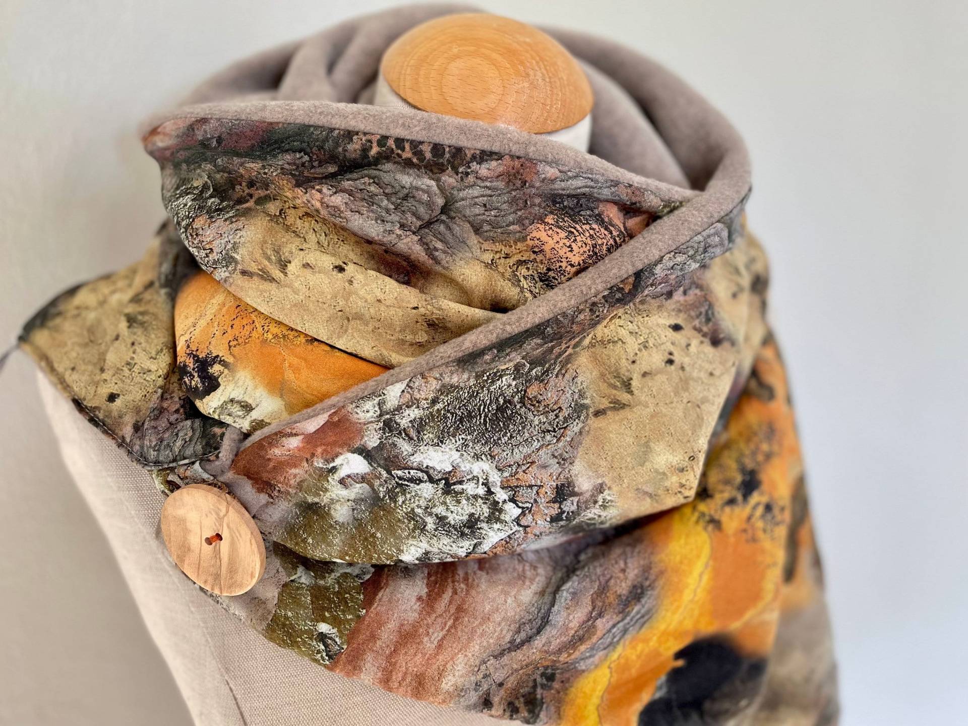 Wickelschal Dreieckstuch Schal Loop Knopfschal Viskose Orange Grau Rost Marmoriert von naehkombinat