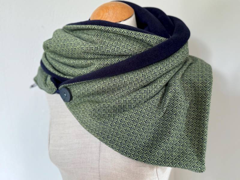 Wickelschal Dreieckstuch Schal Scarf Loopschal Tuch Wrap Triangular Loop Grün von naehkombinat