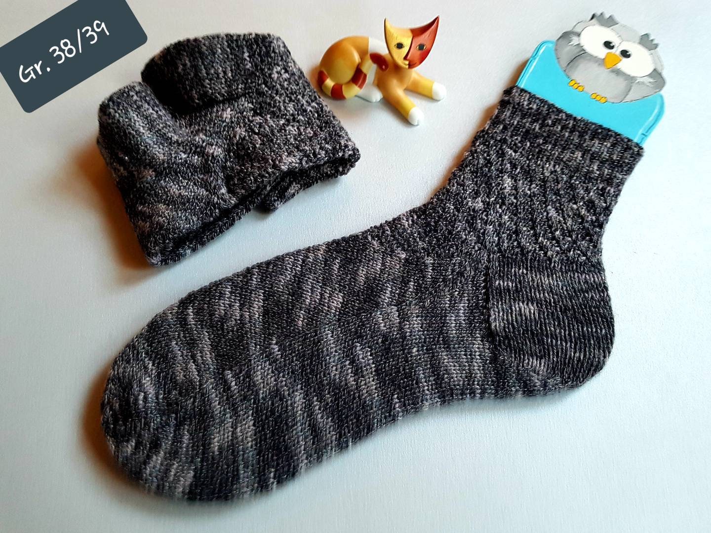 Handgestrickte Socken Gr. 38/39 von naehmaschinerie