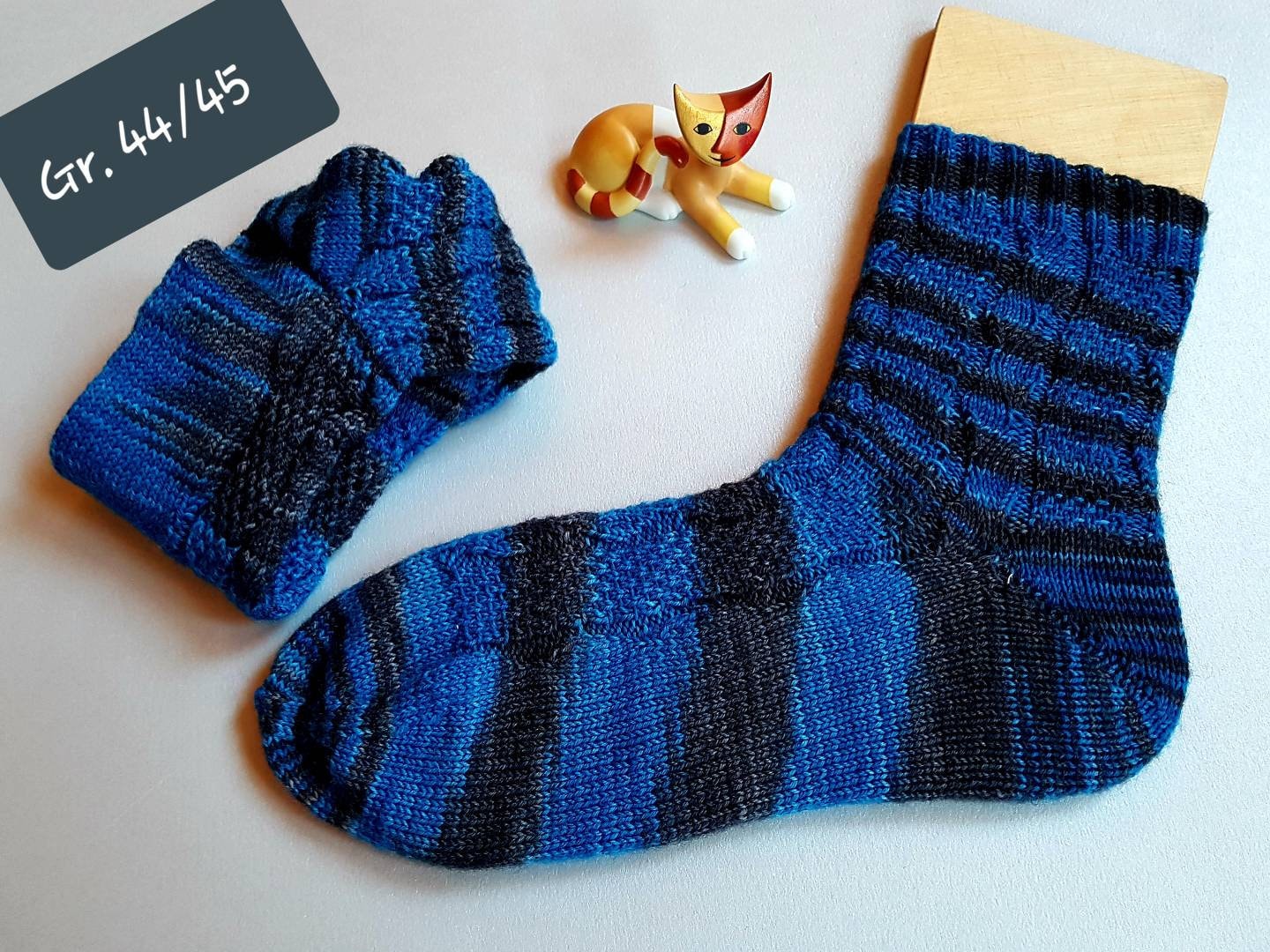 Handgestrickte Socken Gr. 44/45 von naehmaschinerie
