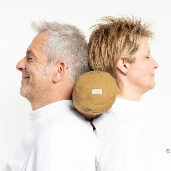 nahtur-design Nackenrolle mit Bezug aus 100% Leinen und Füllung mit Merinowolle oder Dinkelspelz von nahtur-design