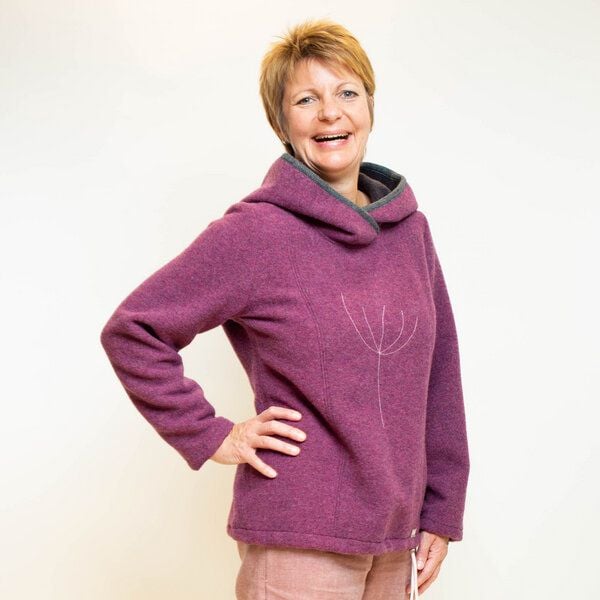 nahtur-design flauschiger Lodenpullover mit Kapuze für Damen von nahtur-design
