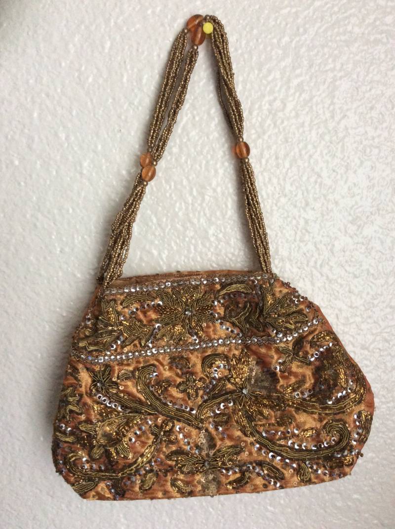 Handtasche Abend Kleine Tasche Geldbörse Gold Stickerei Perlen/Pailletten Handmade in Indien von nalika