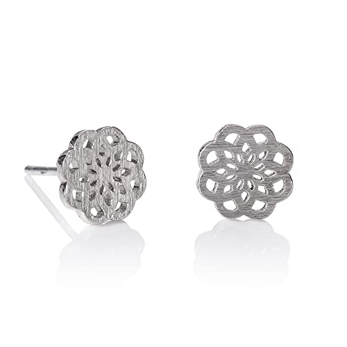 Nanama Silber Mandala Ohrstecker für Damen, kleine geometrische Ohrringe für Frauen und Teenager, Mädchen mit elegantem gebürstetem Finish, Silber Mandala Blumen Schmuck fur Damen von namana