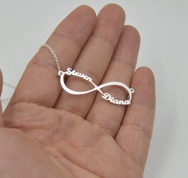 Benutzerdefinierte Infinity-Namenshalskette-Personalisierte Zwei Namenshalskette, Weihnachtsgeschenk Für Freundin-Handgefertigter Schmuck von nameJewelry