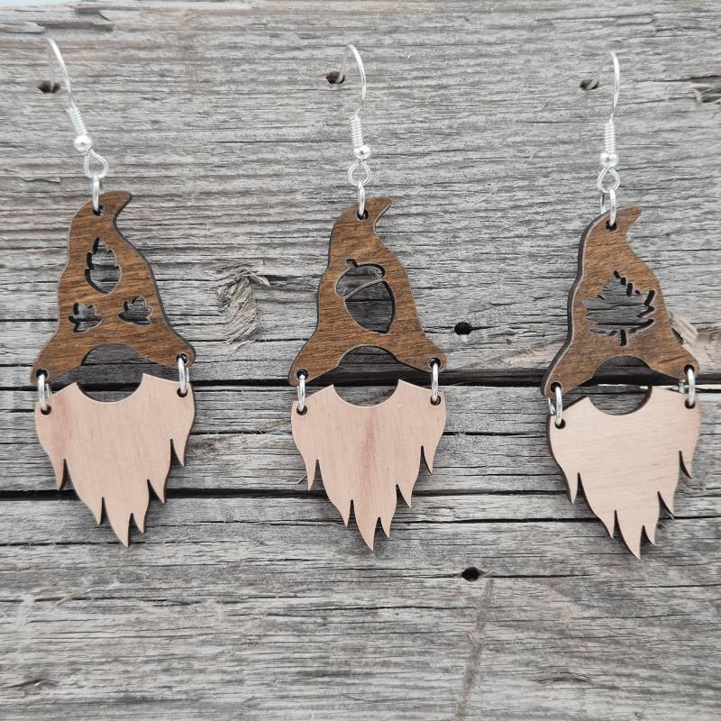 1 Paar Holz Ohrringe - Herbst Gnom Zwerg Leichte Gute Laune Zipfelmütze von namensklang