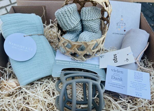 nanikids@co Geschenkebox Bio Baby Geschenk, Babygeschenkbox, Geburtsgeschenk, Taufgeschenk, Bio Baby Geschenk BABY BOX Nordbarn nanikids@co Geschenkebox Bio Baby Geschenk, Babygeschenkbox, Geburtsgeschenk, Taufgeschenk, Bio Baby Geschenk BABY BOX Nordbarn von nanikids@co Geschenkebox Bio
