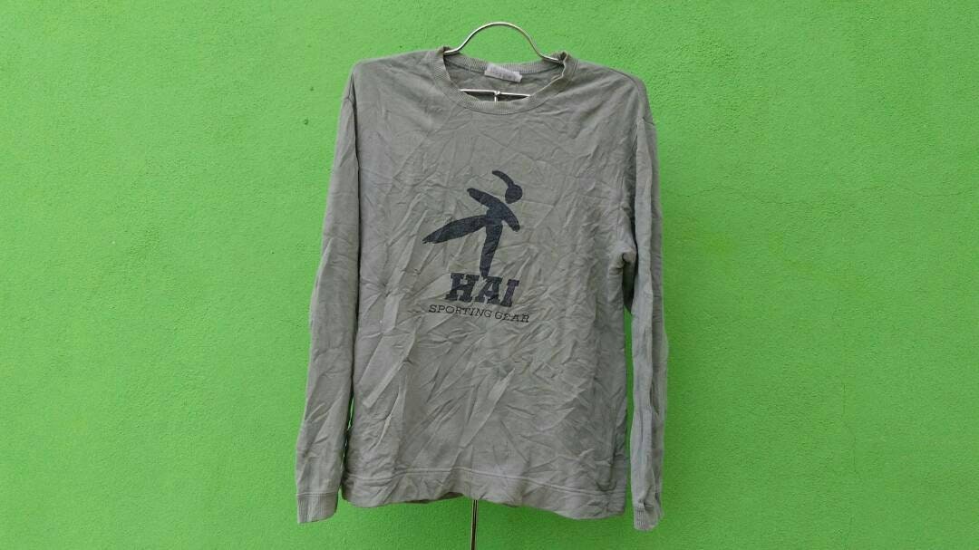 Sehr Selten Tsumori Chisato Design Issey Miyake Hai Sporting Gear Große Logo Spell Out Sweatshirt Größe Medium von nassirvintage75