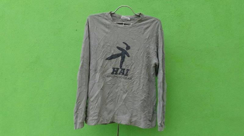 Sehr Selten Tsumori Chisato Design Issey Miyake Hai Sporting Gear Große Logo Spell Out Sweatshirt Größe Medium Sehr Selten Tsumori Chisato Design Issey Miyake Hai Sporting Gear Große Logo Spell Out Sweatshirt Größe Medium von nassirvintage75