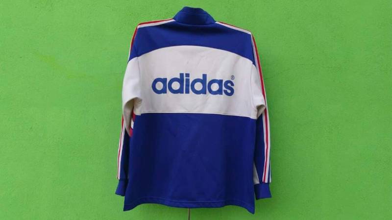 Selten Vintage Adidas Ausbildung Spellout Mehrfarbig Half-Zipper Selten Vintage Adidas Ausbildung Spellout Mehrfarbig Half-Zipper von nassirvintage75