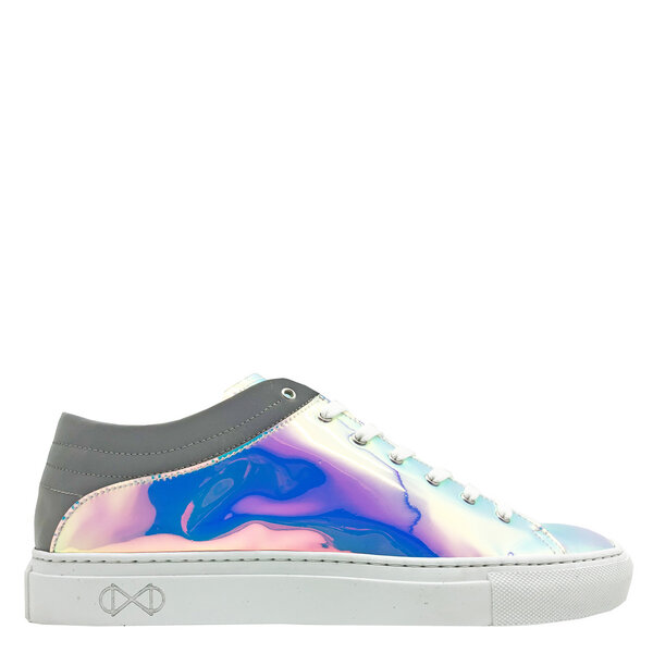 Sneaker aus recyclebarer Regenbogenfolie "nat-2 Sleek vanish" von nat-2