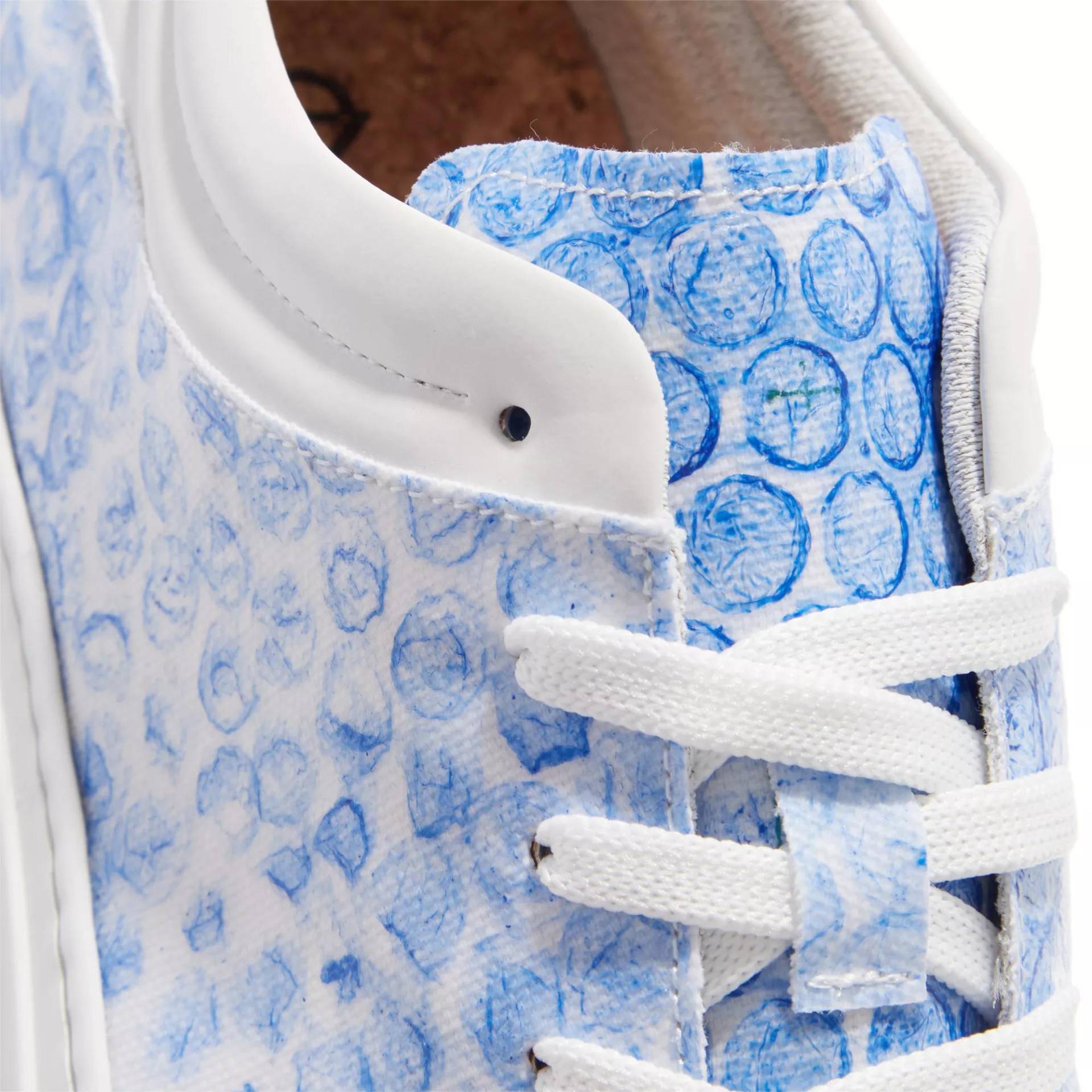 nat-2 Sneakers - nat-2™ Sleek Low recycled bubble wrap blue (W/M/X) - Gr. 39 (EU) - in Blau - für Damen von nat-2