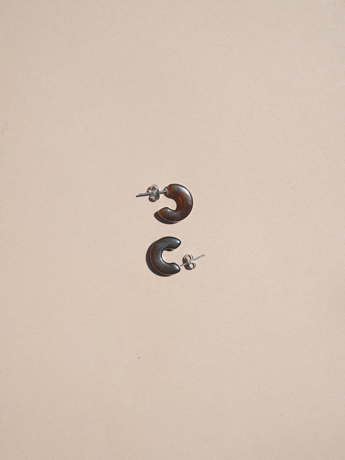 Mali - Espresso Dunkelbraun Kleine Creolen von natandnoor