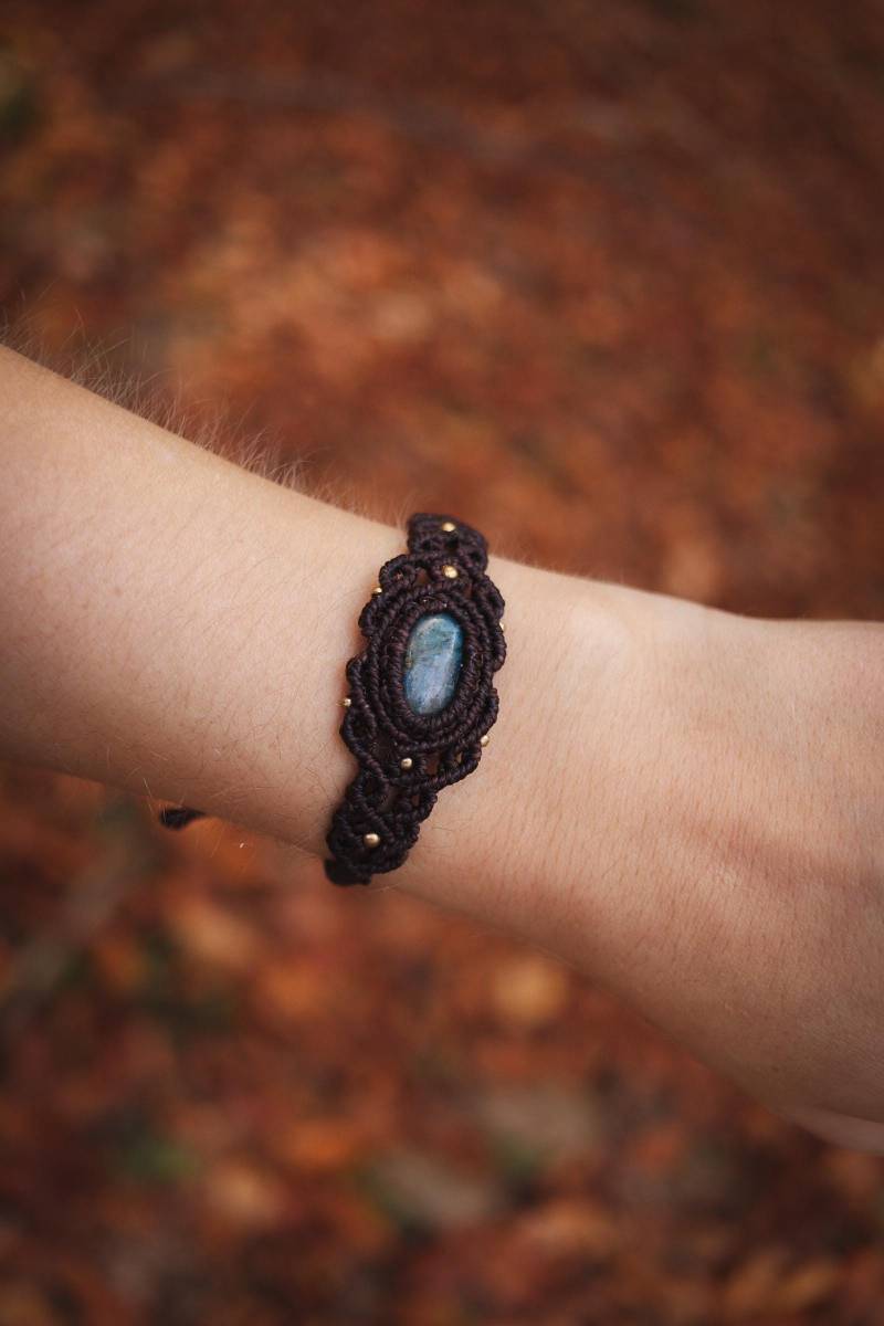 Apatit Makramee Armband | Geflochtenes Mit Edelstein Boho Heilstein Schmuck von nattynaturalcreation