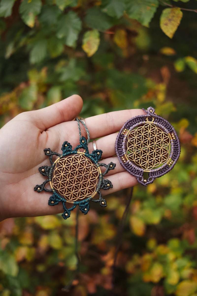 Blume Des Lebens Halsketten | Geknüpfte Boho Halskette Mit Messing Anhänger Blume Des Lebens Halsketten | Geknüpfte Boho Halskette Mit Messing Anhänger von nattynaturalcreation