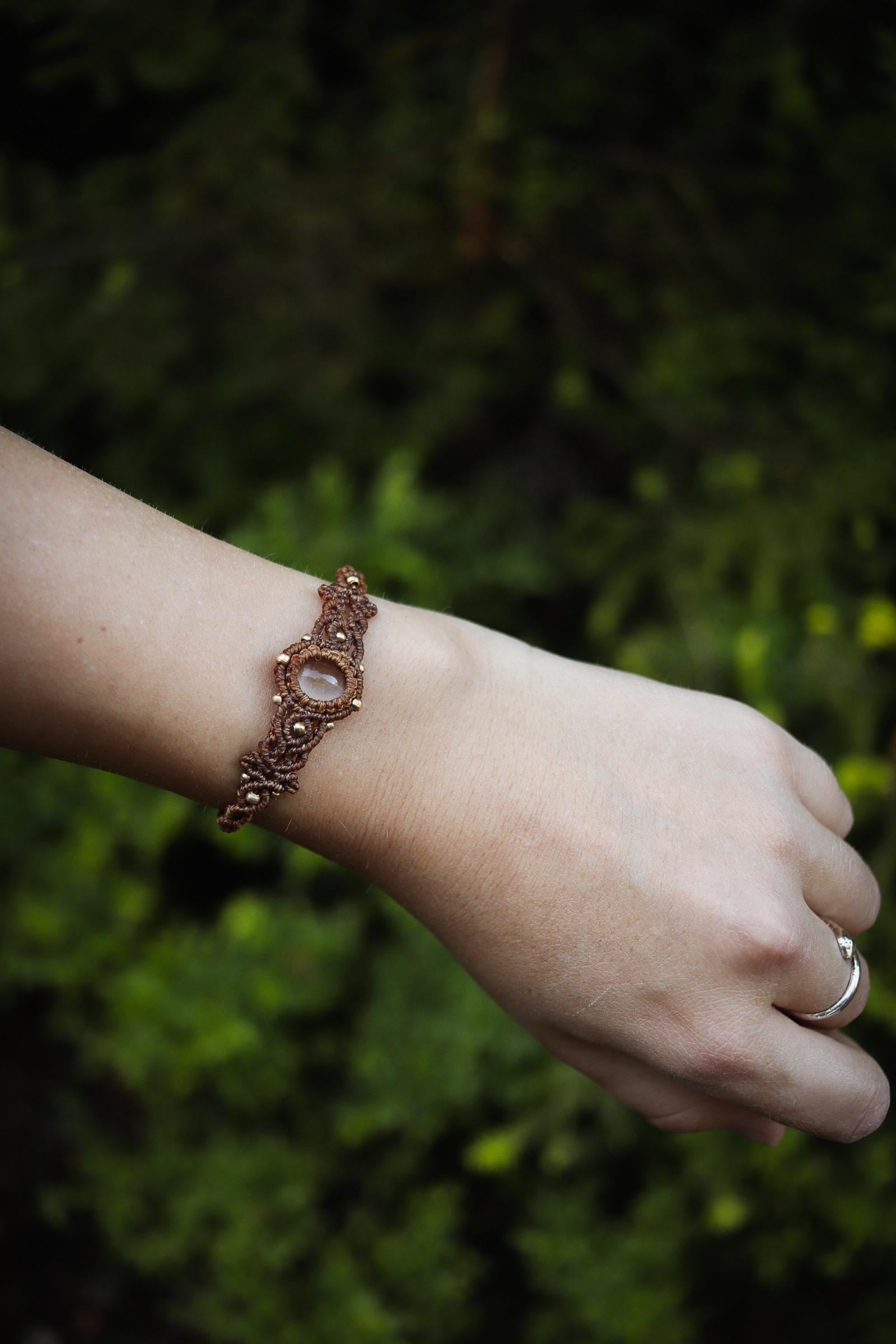 Calcit Makramee Armband Mit Edelstein | Boho Heilstein Schmuck Calcit Makramee Armband Mit Edelstein | Boho Heilstein Schmuck von nattynaturalcreation