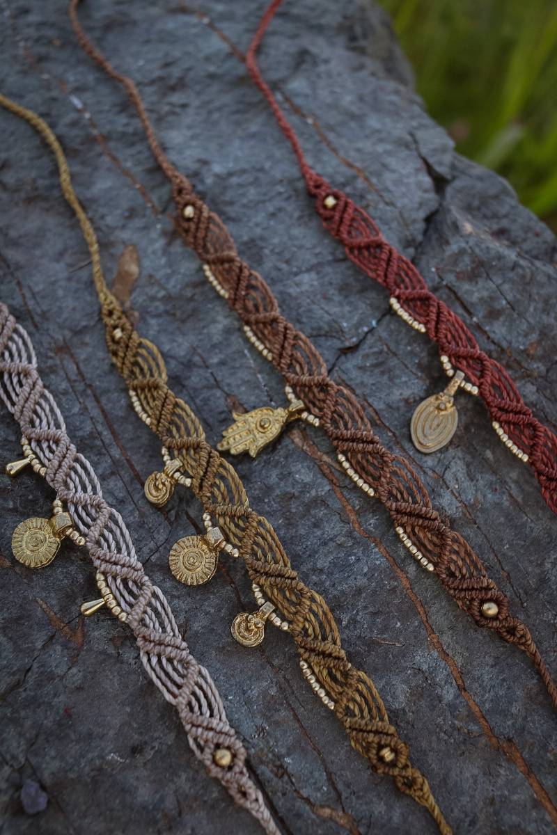 Makramee Fusskettchen Mit Messing Anhänger | Schmuck Boho Fusskette Hippie Kettchen Makramee Fusskettchen Mit Messing Anhänger | Schmuck Boho Fusskette Hippie Kettchen von nattynaturalcreation