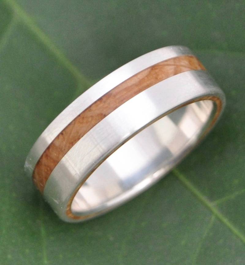 Bourbon Fass Whisky Ring, Holzring, Weißgoldring, Weißgold Ehering, Herren Goldring, Ehering Bourbon Fass Whisky Ring, Holzring, Weißgoldring, Weißgold Ehering, Herren Goldring, Ehering von naturalezanica