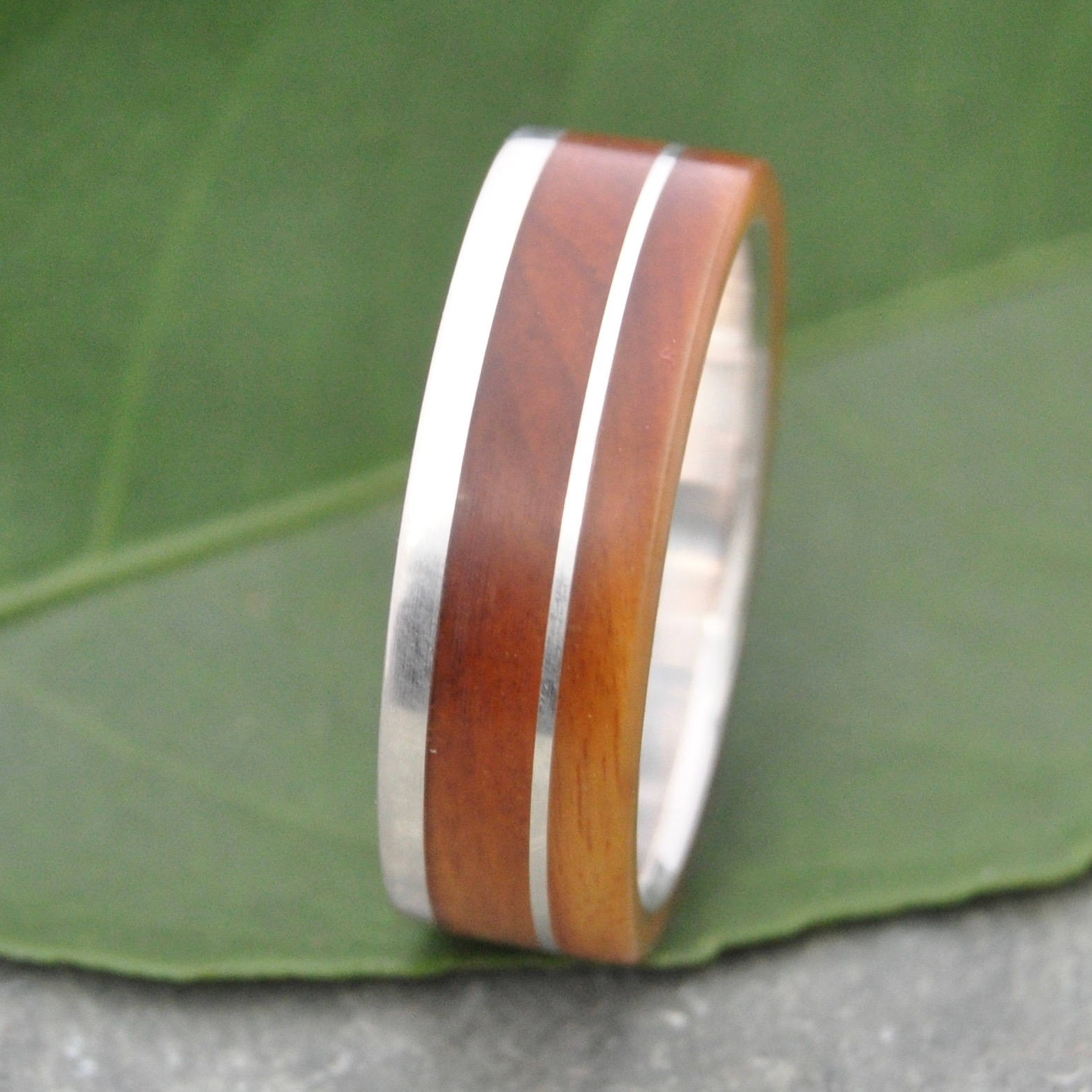 Holzring Mit Sterling Silber, Lignum Vitae Holz, Herren Holz Ring, Damen Inlay Ehering, Umweltfreundlicher Ring von naturalezanica