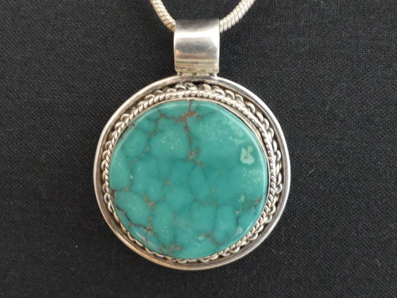 Graziler Türkis-Kettenanhänger Mit Fein Ziselierter 925 Silbereinfassung von naturalmysticsu