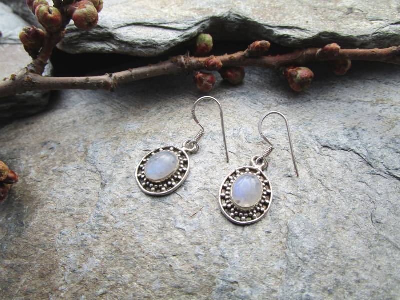 Filigrane Ohrhänger Aus 925Er Silber Mit Ovalem Mondstein von naturalmysticsu