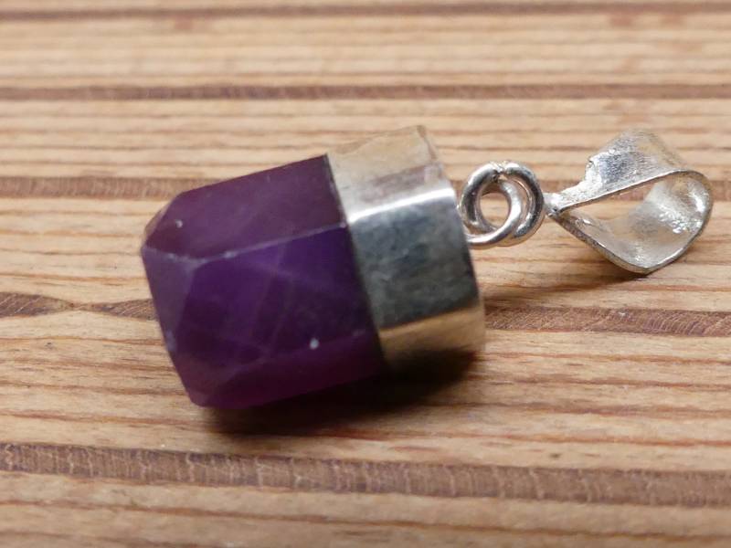 Kleiner Rubin Kettenanhänger Mit 935 Silbereinfassung von naturalmysticsu